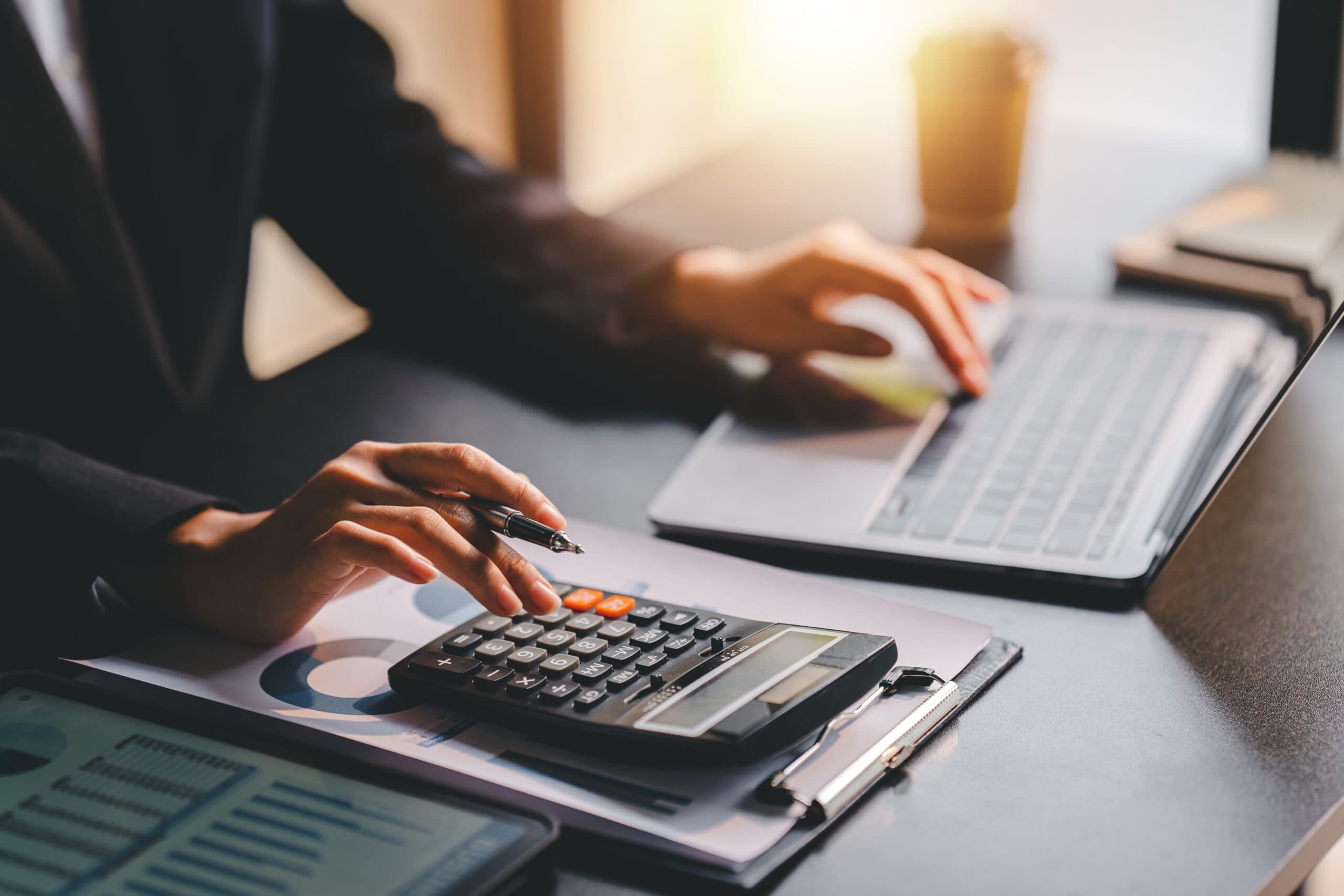 Planejamento tributário voltado a microempresa enquadrada no Simples Nacional participante de licitações
