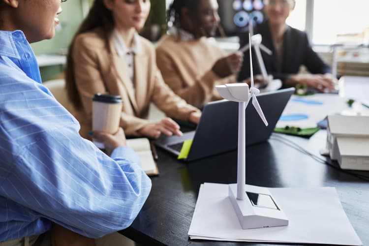 Imagem Governança e engajamento de “stakeholders” em projetos de empresas fabricantes de turbinas eólicas multinacionais